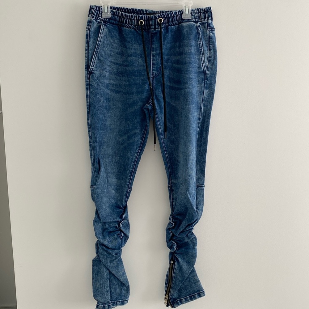 Forever 21 XXI Men’s jean joggers with zippers - size medium